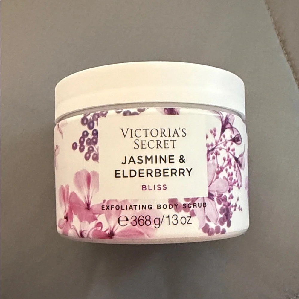 Victoria's Secret Jasmine & Elderberry Bliss Scrub - Purple and Pink - Picture 1 of 2